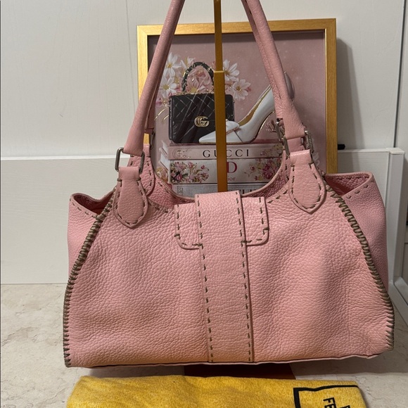 Fendi Selleria in baby Pink 🩷 with taupe whipstitching - Picture 5 of 14
